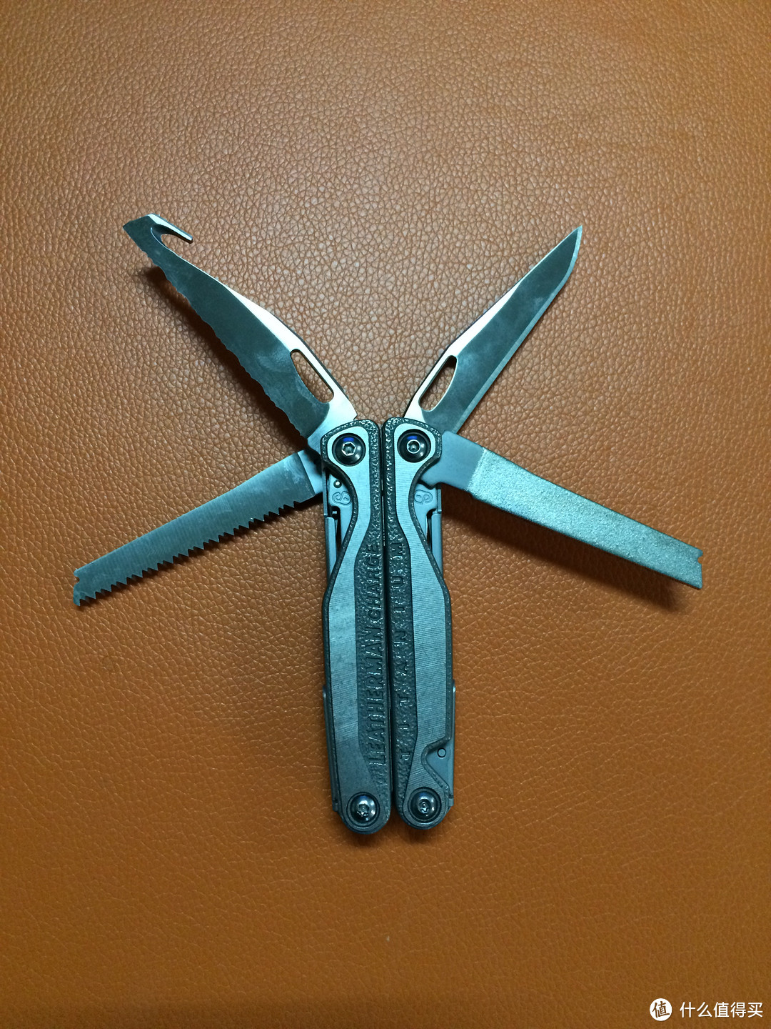 剁手是为了长出新手再剁  LEATHERMAN CHARGE TTI