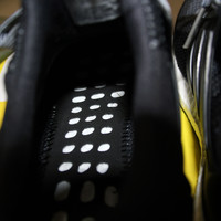 阿迪达斯Ultra Boost Continental 跑鞋使用感受(抓地力|安全性|舒适感|优点|缺点)