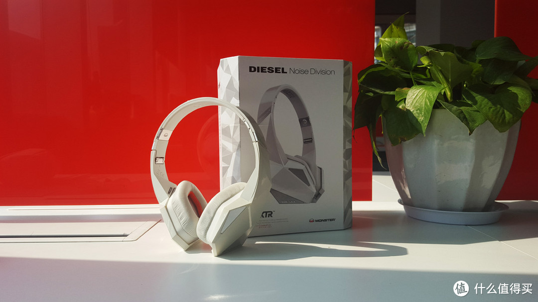 Monster/Diesel 魔声/迪赛 Vektr 合作款 头戴式耳机白色款 开箱之旅