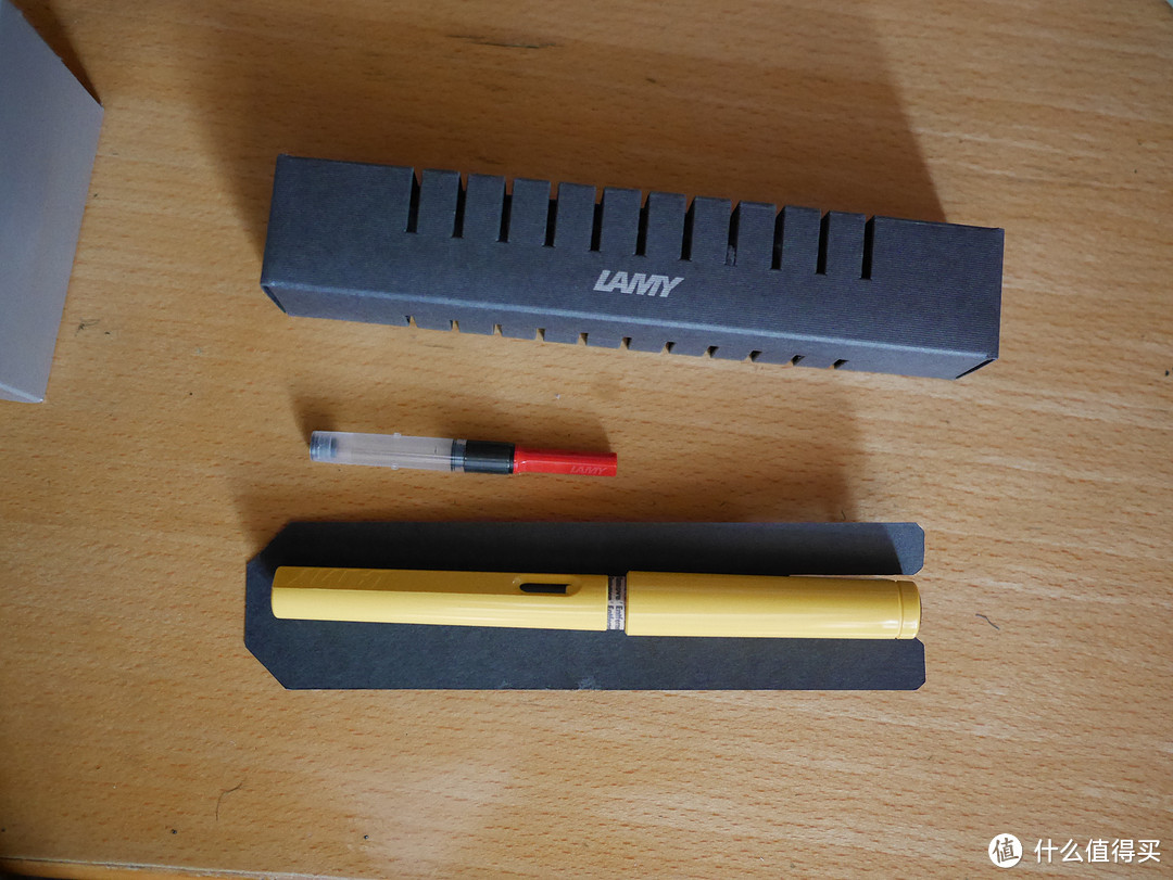 张大妈出现频率很高的钢笔——LAMY safari开箱