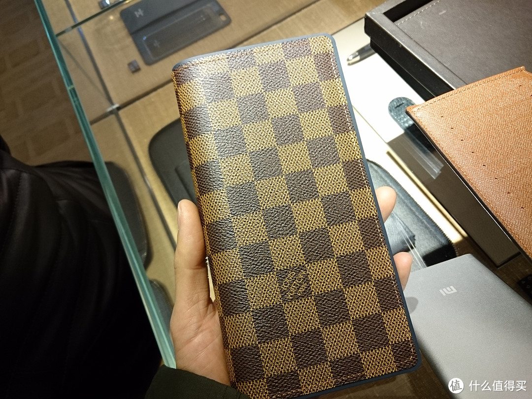 欧洲行的收获：Louis Vuitton 路易威登 BRAZZA 钱包 N63168