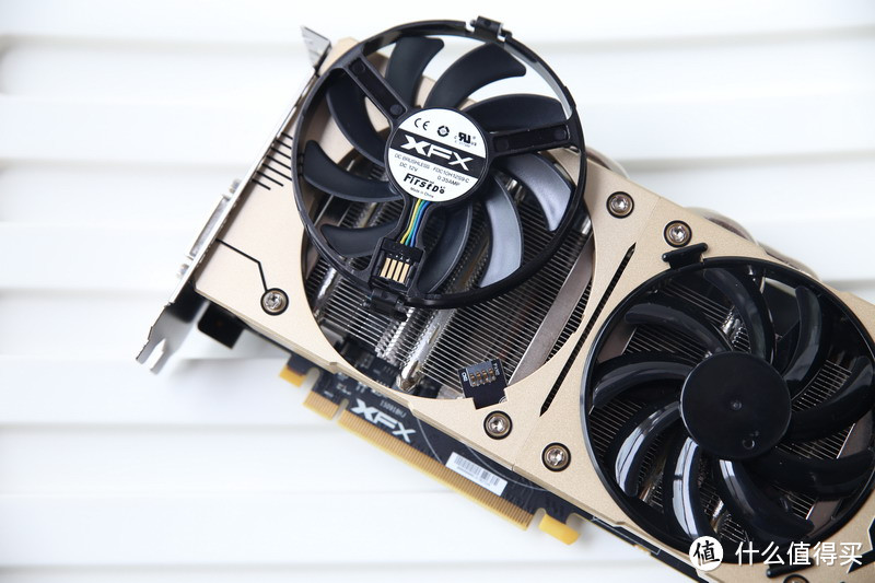 一键开核哦：XFX 讯景 R9 380 4G 显卡 黄金版