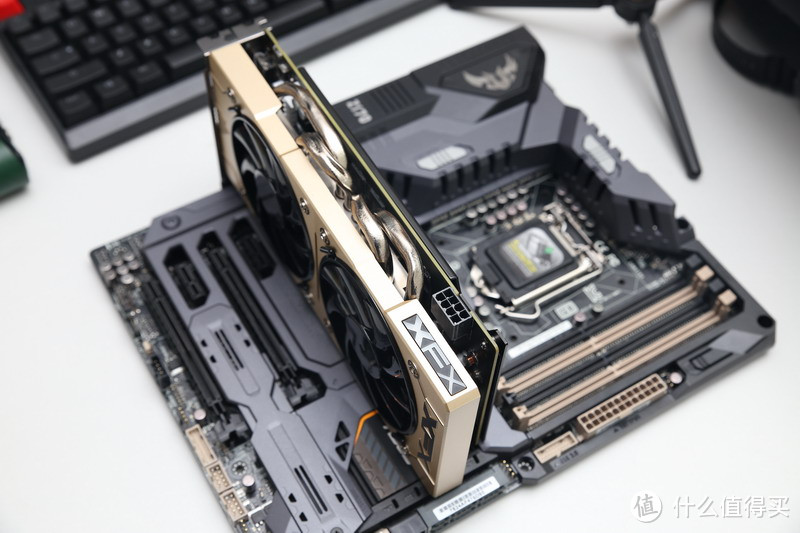 一键开核哦：XFX 讯景 R9 380 4G 显卡 黄金版