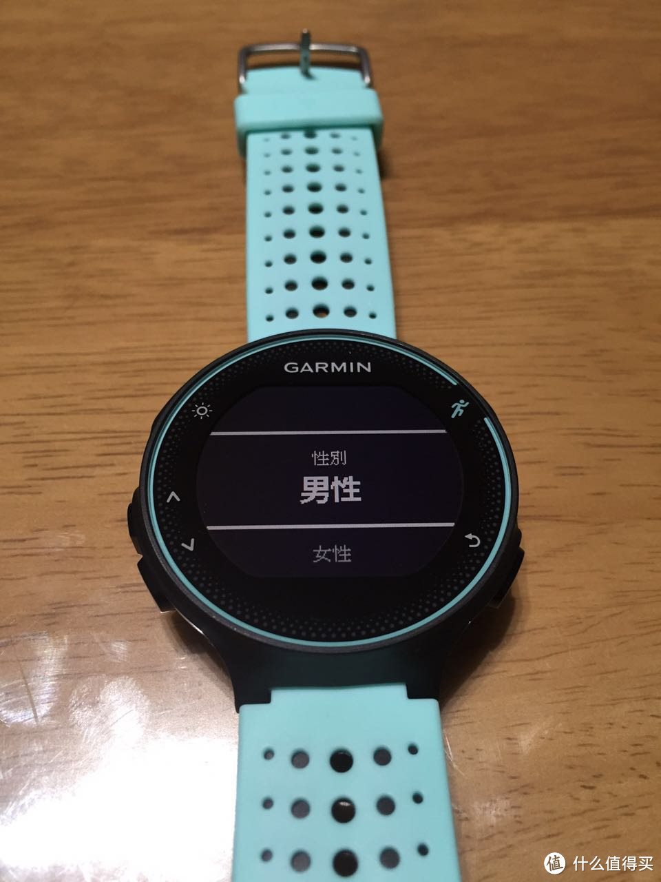 GARMIN 佳明 FORERUNNER 235 GPS心率表（台湾版） 开箱与评测