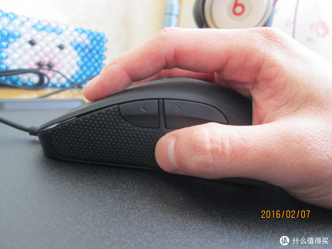 【明明可以靠实力，却还要有颜值】罗技logitech G502 炫光自适应鼠标测试