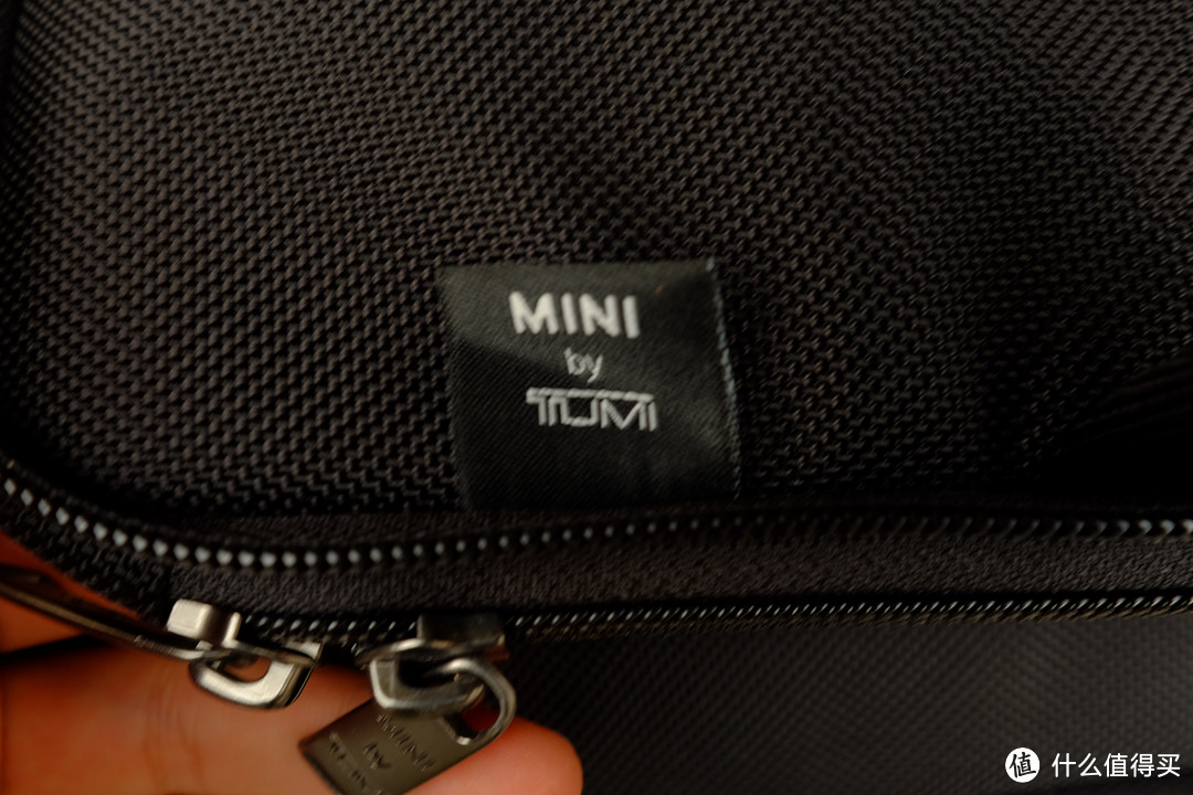 MINI x TUMI 20寸拉杆箱——旅游与历险而设的独家系列