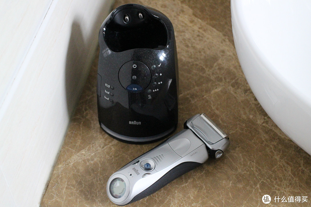 男子汉的必备利器—— BRAUN 博朗 Shaver Series7 799cc 入手一年