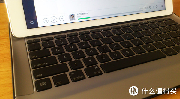 #情人节送心动#Play有Play的一套:Logitech 罗技 CREATE背光键盘保护套