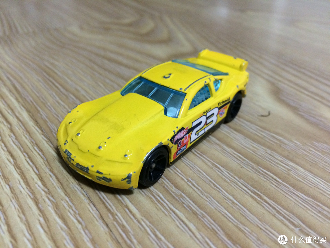 3岁小朋友的生日礼物：风火轮（Hotwheels） 回旋赛道X2589