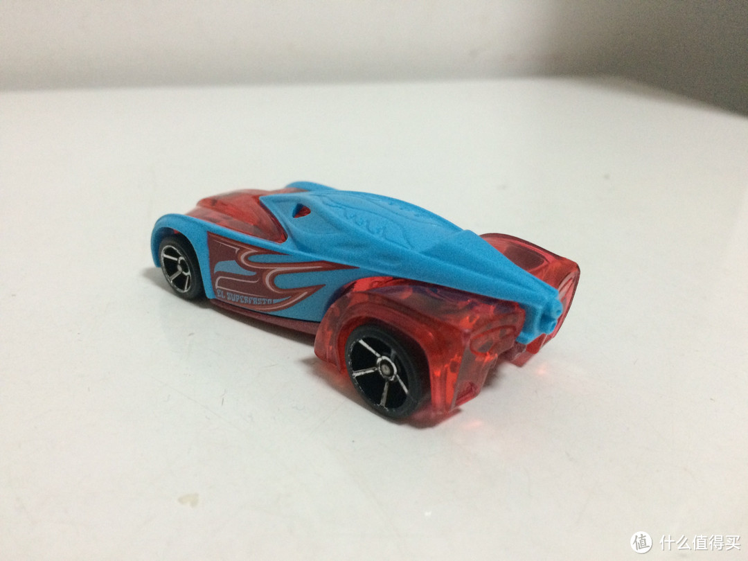 3岁小朋友的生日礼物：风火轮（Hotwheels） 回旋赛道X2589