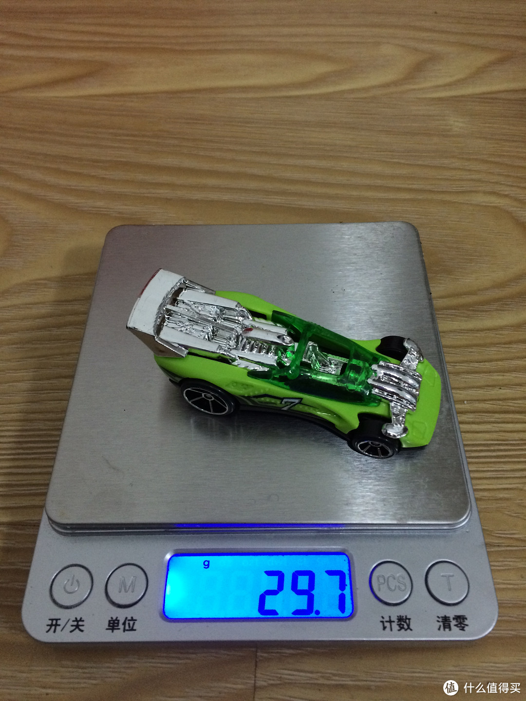 3岁小朋友的生日礼物：风火轮（Hotwheels） 回旋赛道X2589