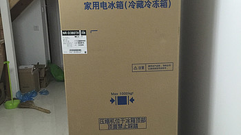 松下 NR-D380TX-XW 冰箱开箱展示(门表面|标志|冷藏室|冷冻室)
