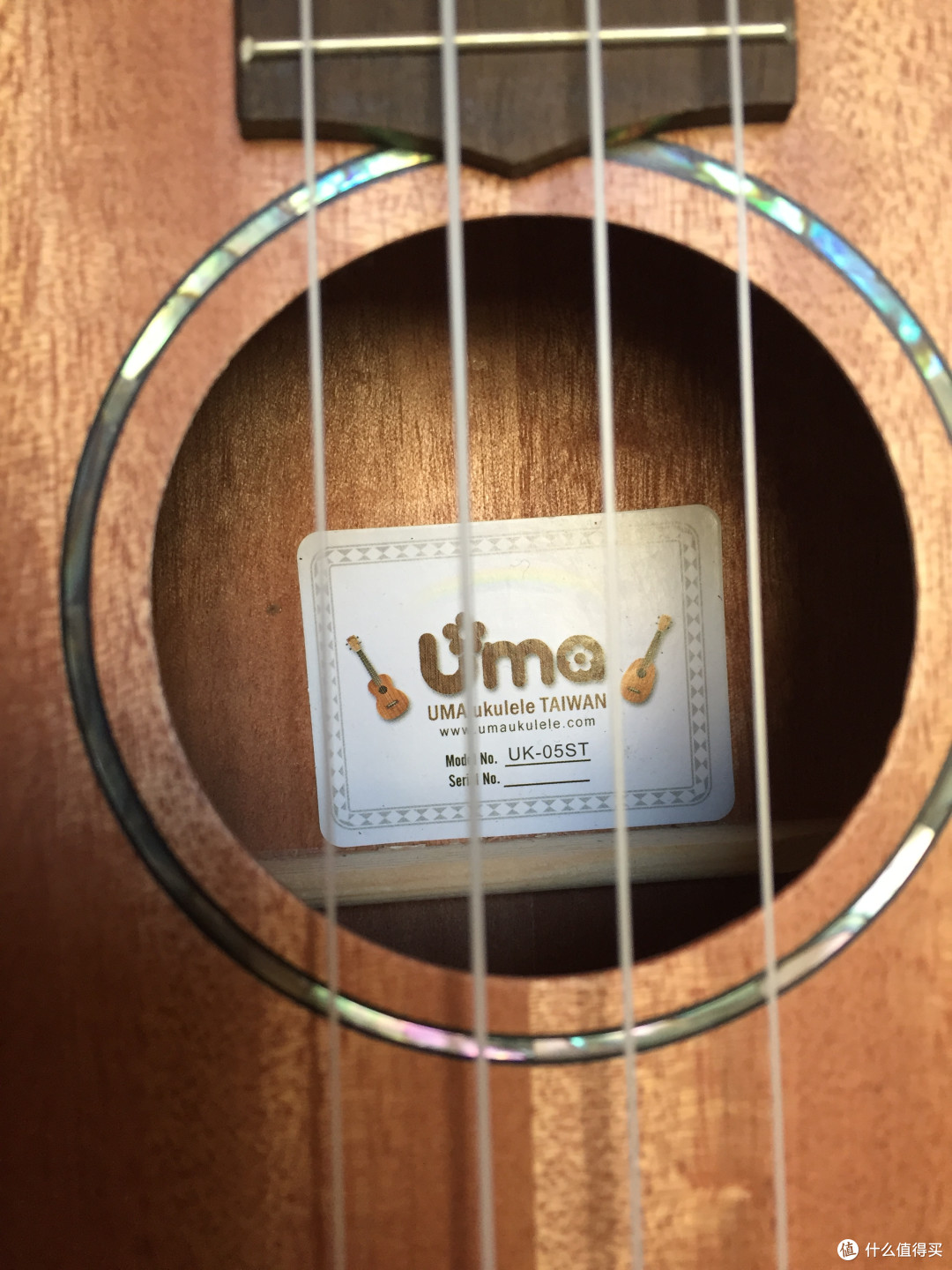 毕业党的尤克里里初体验——UMA UK-05st 简单开箱