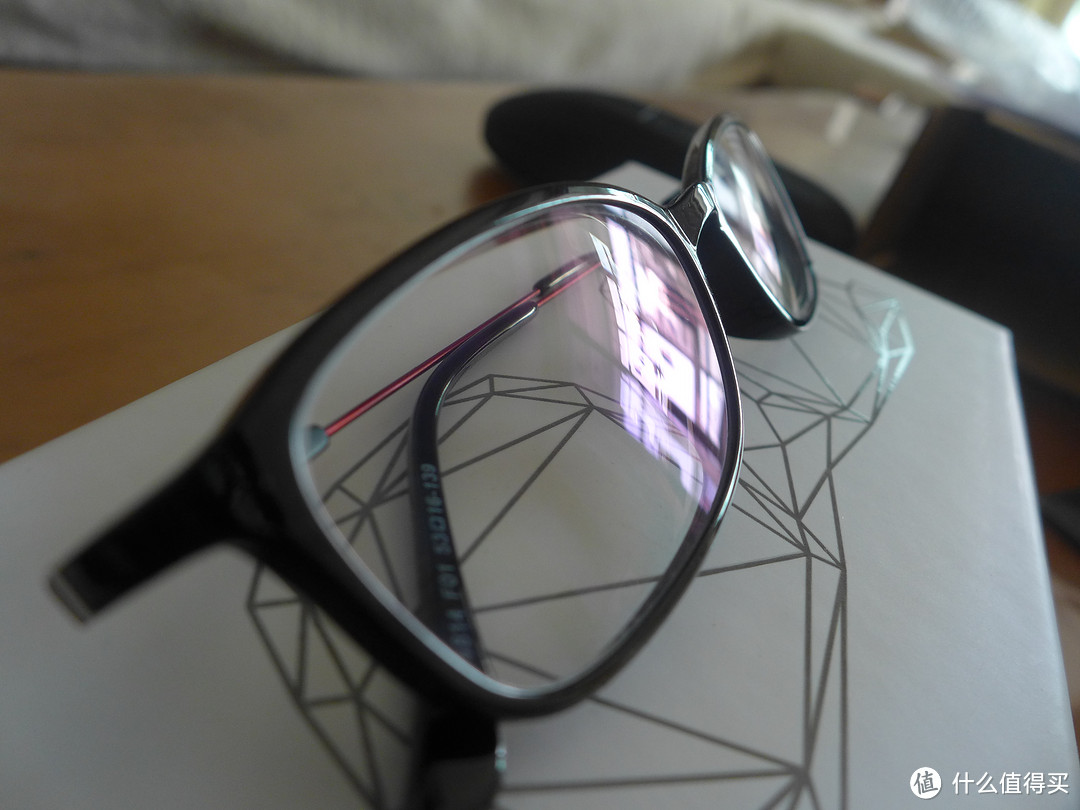 HAN2015新款防蓝光抗疲劳眼镜 开箱以及防蓝光的简单测试