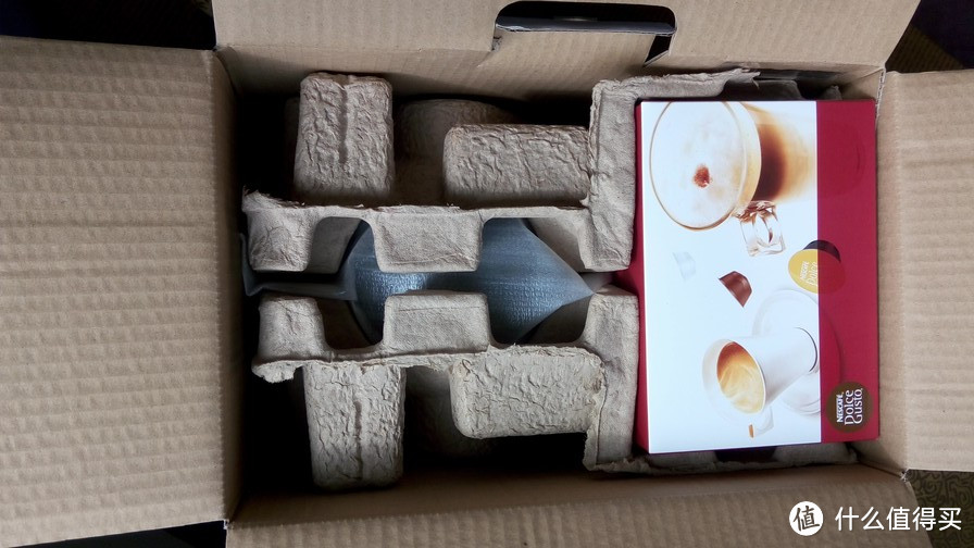 Nespresso or Dolce Gusto?香港人肉回的 Dolce Gusto Mini me 节日套装