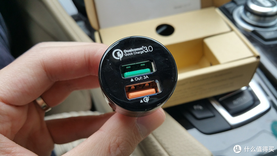 AUKEY双口车载充电器 高通QC3.0技术