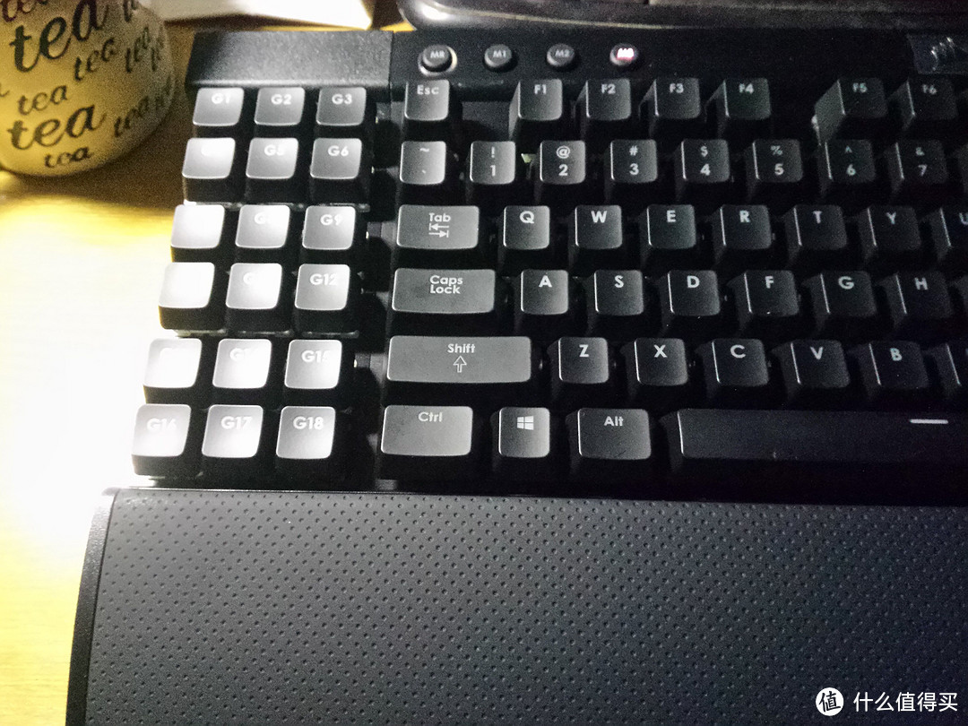 海盗船Corsair Gaming K95 RGB 幻彩背光机械游戏键盘茶轴开箱测评