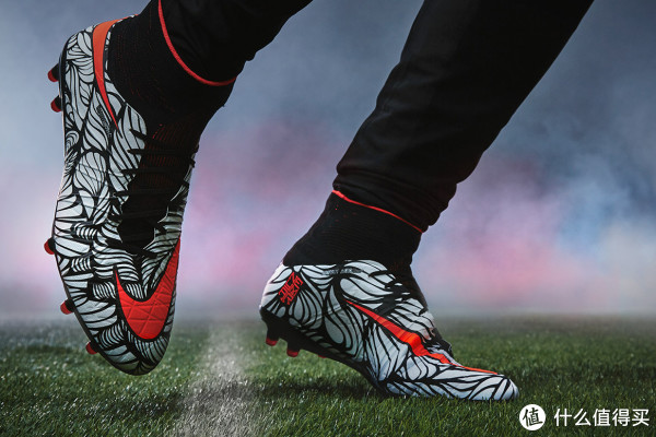 下一站天王:nike 耐克 为内马尔推出专属球鞋 hypervenom phantom