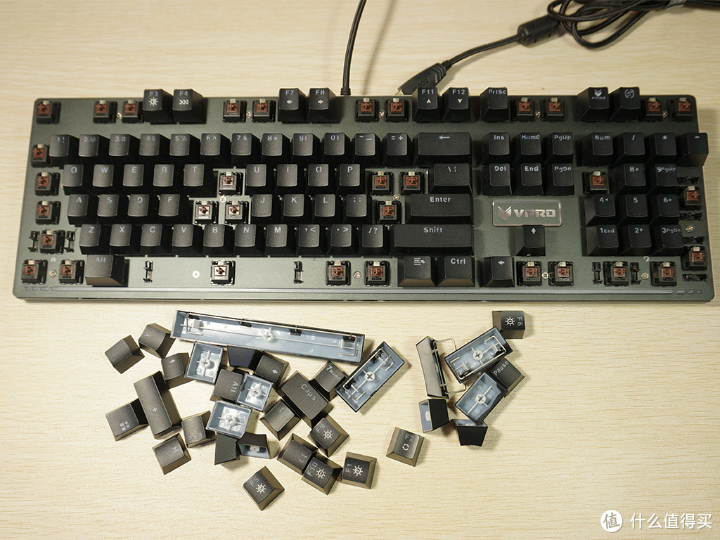 炫彩强音: 雷柏V720 RGB机械键盘小评