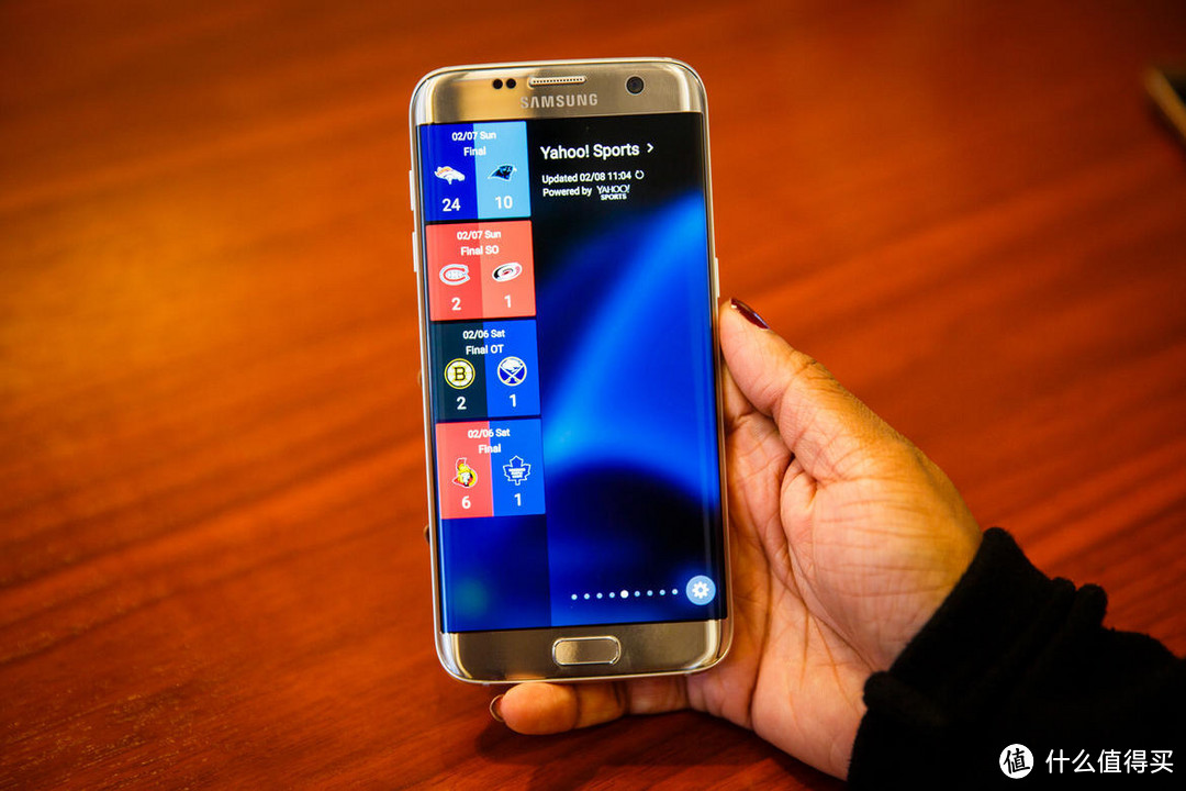 f/1.7超大光圈、IP68防尘防水：SAMSUNG 三星 发布 Galaxy S7 / S7 edge 旗舰手机