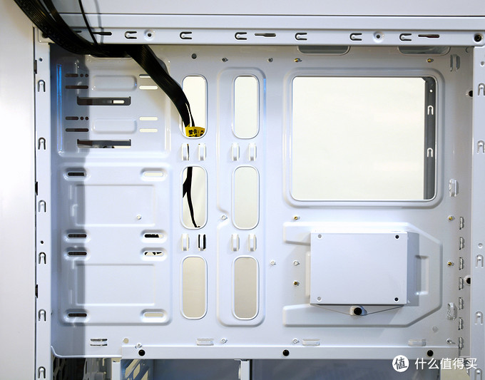 2016年收到的 SAMA 先马 “大白”机箱——新平台装机测试