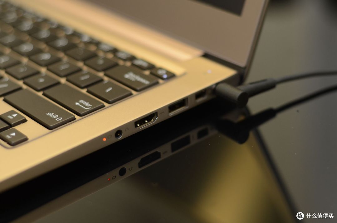 性能与便携中取舍:华硕U303UB电脑开箱 升级内存SSD