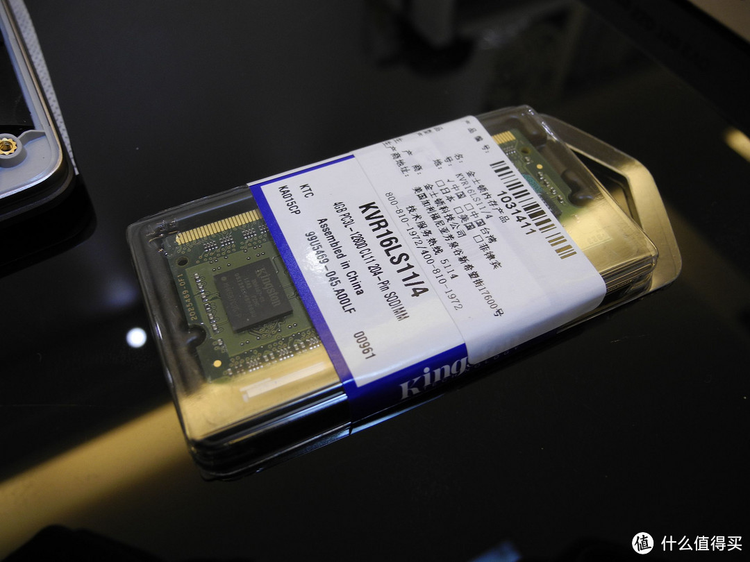 性能与便携中取舍：华硕U303UB电脑开箱 升级内存SSD