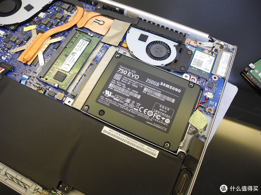 性能与便携中取舍:华硕u303ub电脑开箱 升级内存ssd