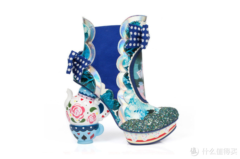 魔幻的甜美气息：Irregular Choice 推出 《爱丽丝梦游仙境》系列鞋款