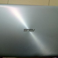 华硕 ZenBook Pro UX501VW 笔记本外观介绍(外壳|键盘|屏幕|脚垫)