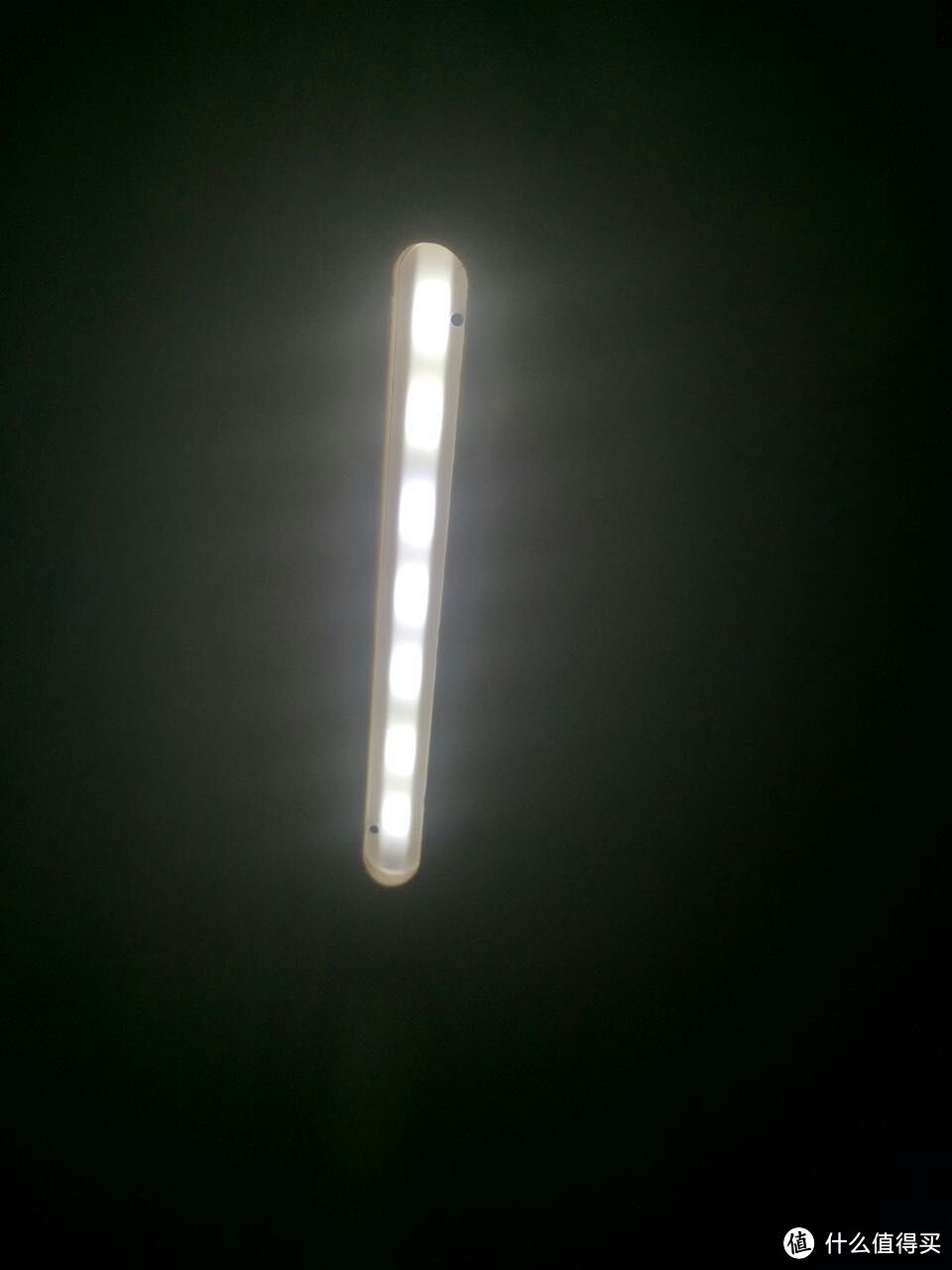 平田木有引力LED树灯