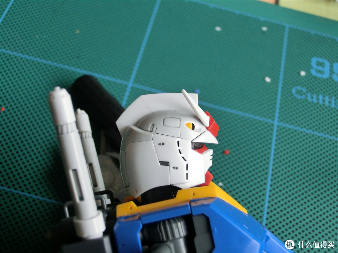 BANDAI 万代 MG 1/100 GUNDAM RX-78-2 3.0 敢达模型 晒单