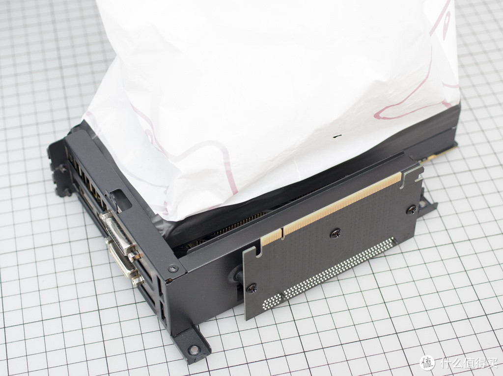 一个塑料袋降温10度：Node 202 Slim 机箱评测及散热改造