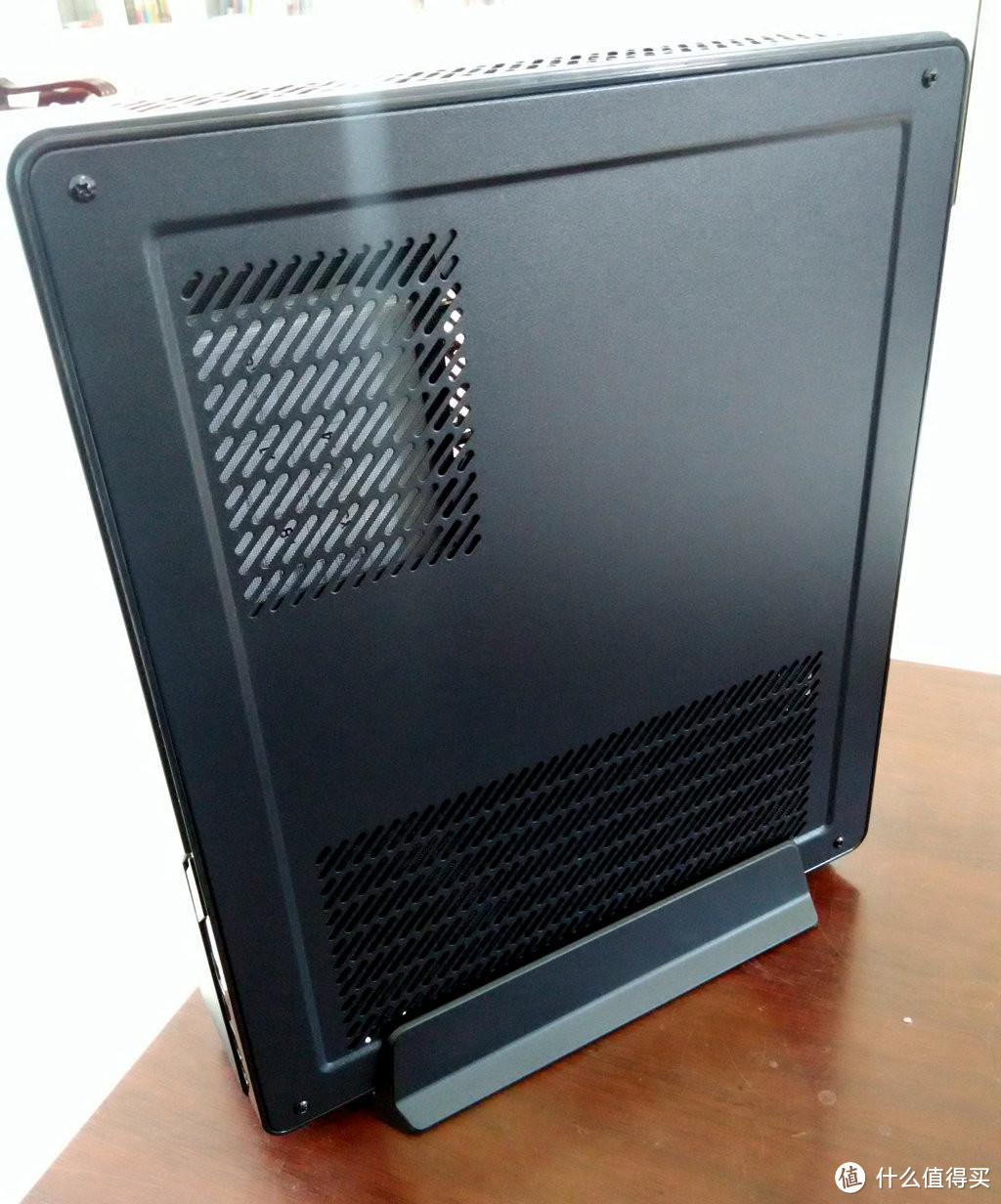 紧凑型设计----Fractal Design Node 202 Slim 机箱众测报告