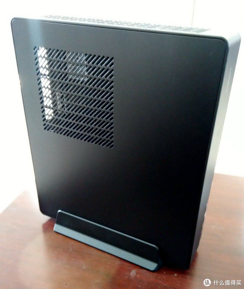 紧凑型设计----Fractal Design Node 202 Slim 机箱众测报告