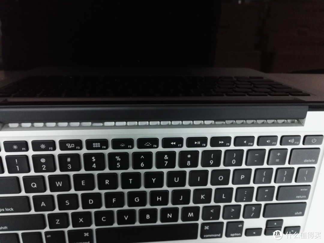 第一次试水，入手港版2015款Macbook Pro 13寸Retina显示屏开箱
