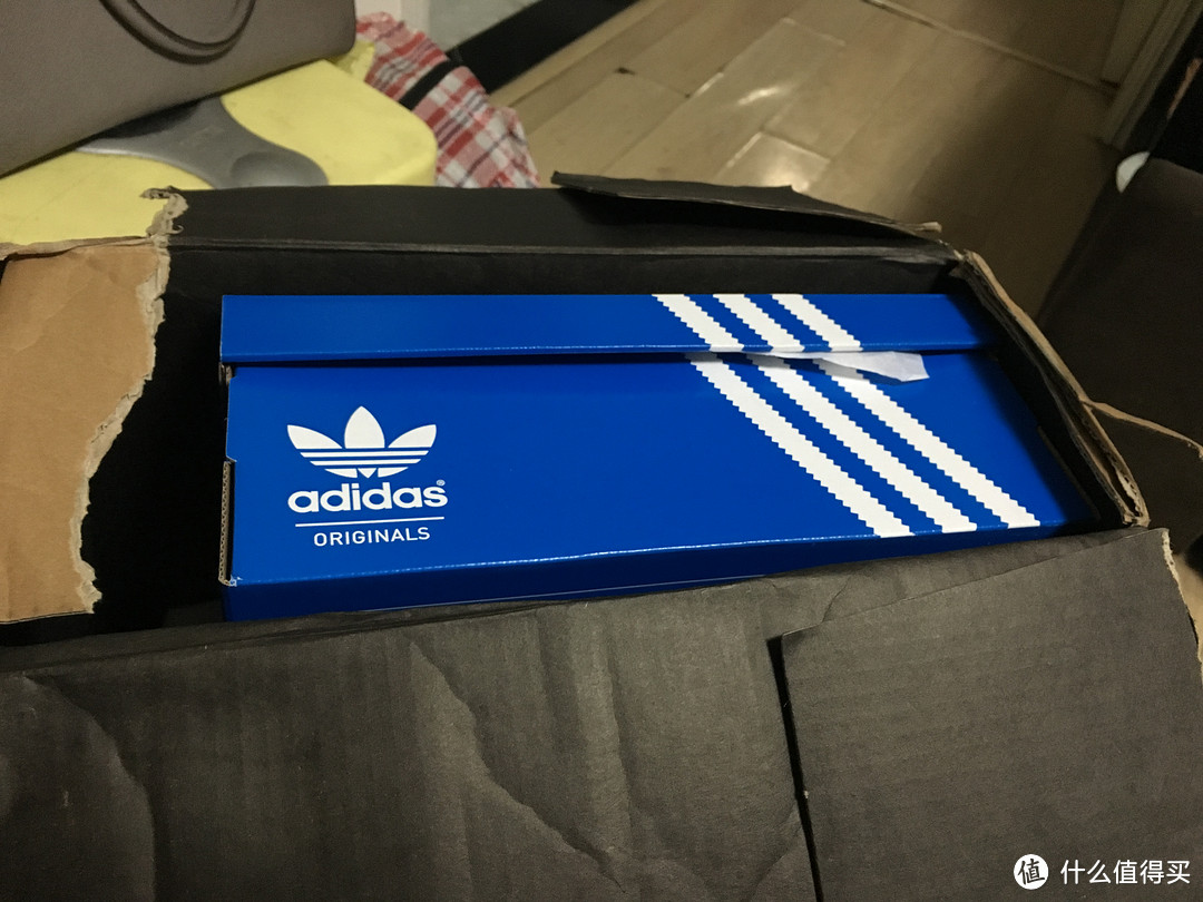 size直邮惨被税，深夜虐狗引人醉——adidas 开箱晒物