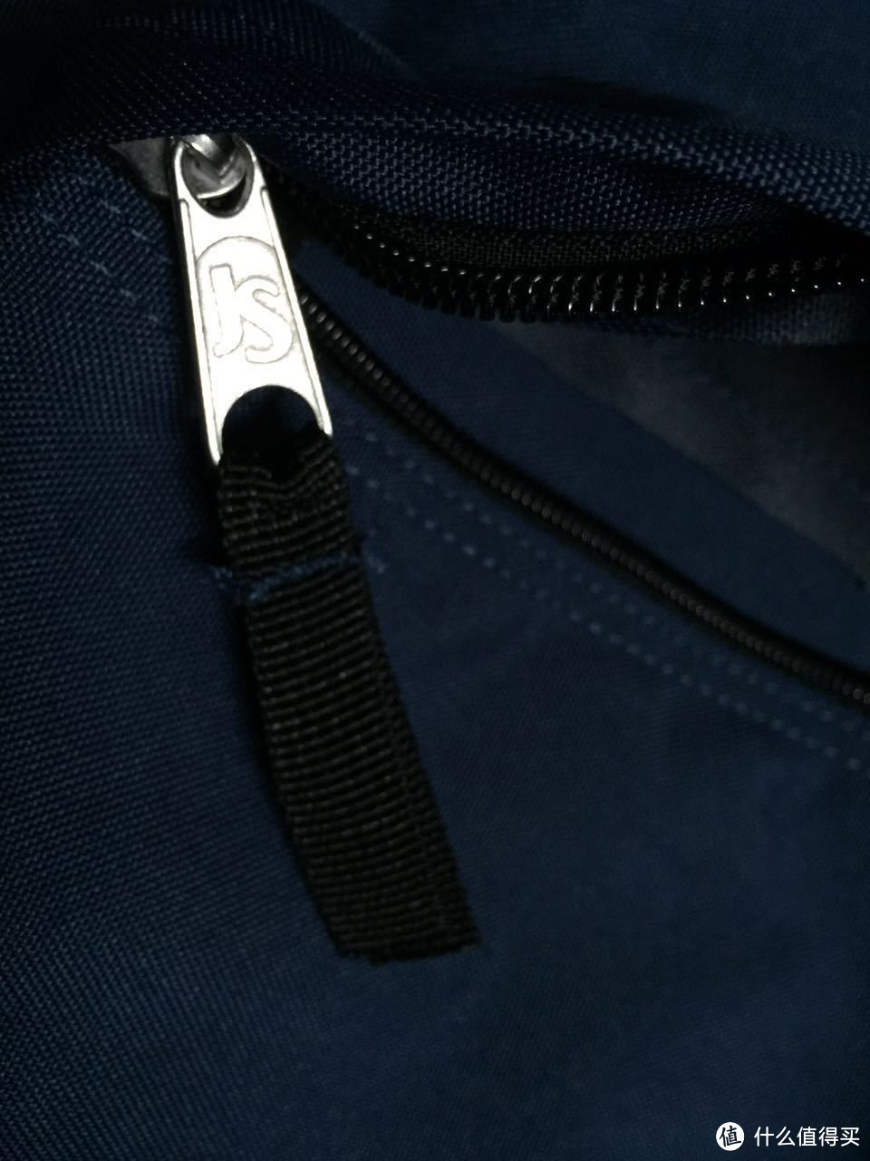 jansport 188新到手的 js00t501003 superbreak navy(海军蓝)25l双肩