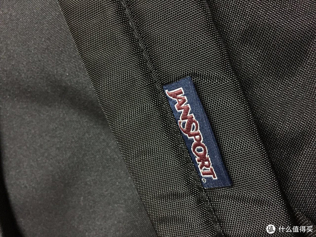 Jansport 188新到手的 JS00T501003 SUPERBREAK NAVY(海军蓝）25L双肩包