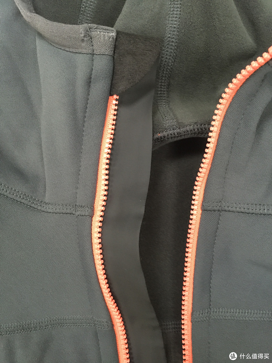 晒单第2篇—HAGLOFS 女士软壳冲锋衣Haglofs Rando Q Stretch Hood Jacket