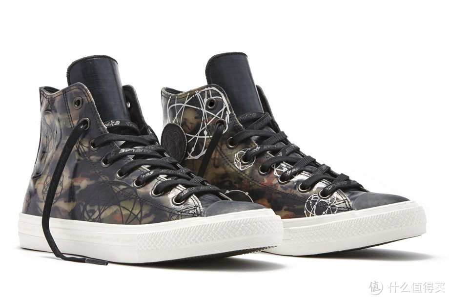 抽象涂鸦风：CONVERSE 匡威 联手 Futura 推出Chuck Taylor All Star Ⅱ 联名鞋款