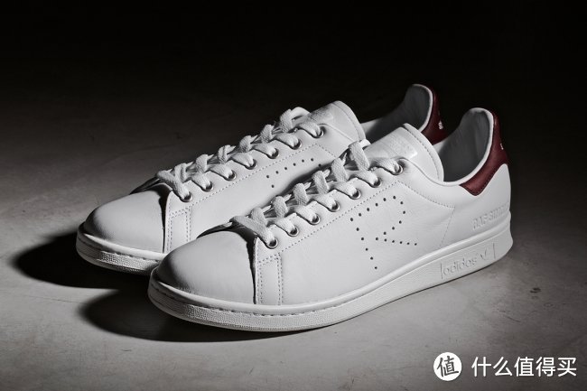 简洁时尚风：adidas 阿迪达斯 与 Raf Simons 联名 2016春夏新品即将发售