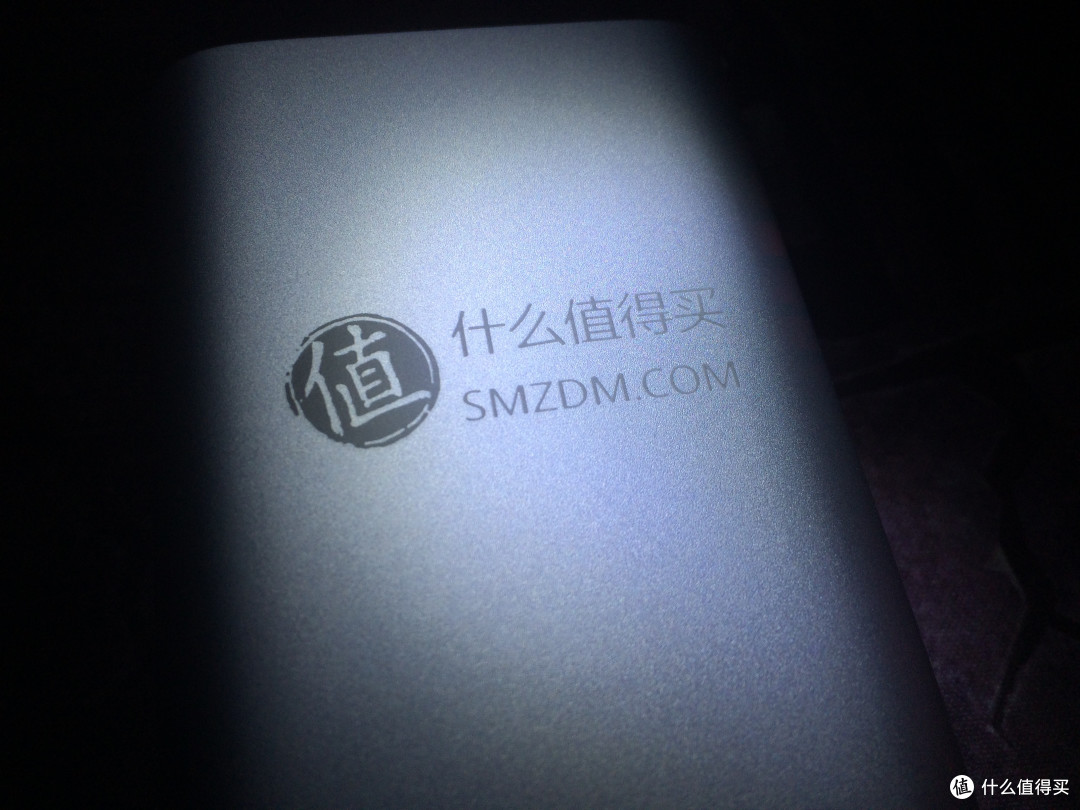 那些年,我被张大妈宠爱的3个福利:Jomashop众测资格、定制充电宝、言值