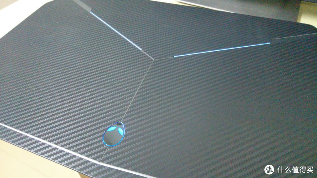 恰如午夜星火——Alienware 17 R2 2015版开箱