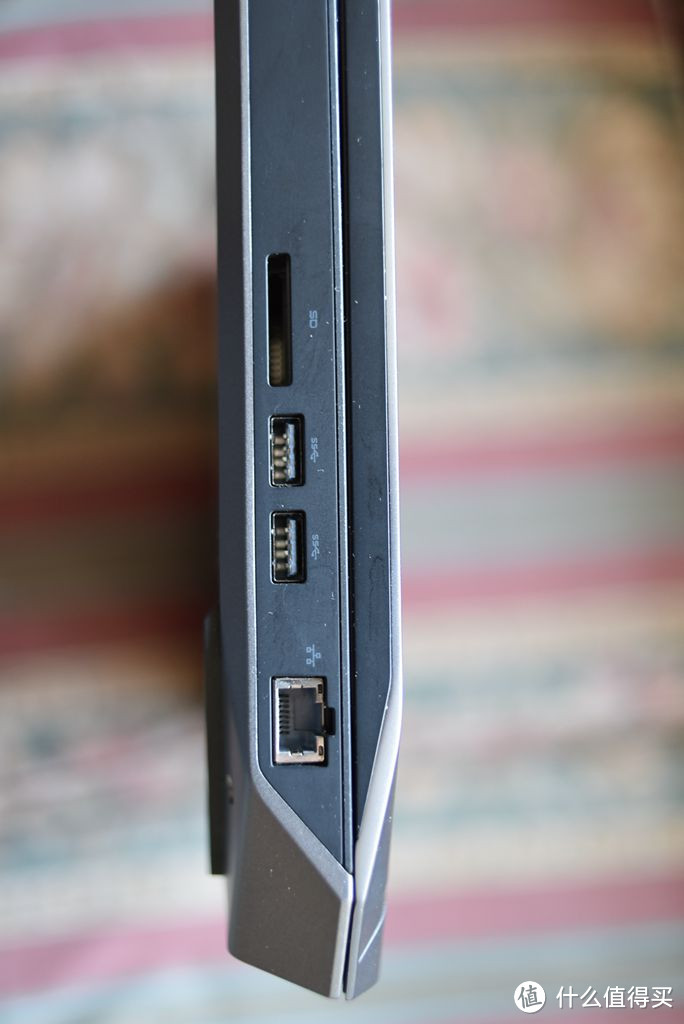 恰如午夜星火——Alienware 17 R2 2015版开箱