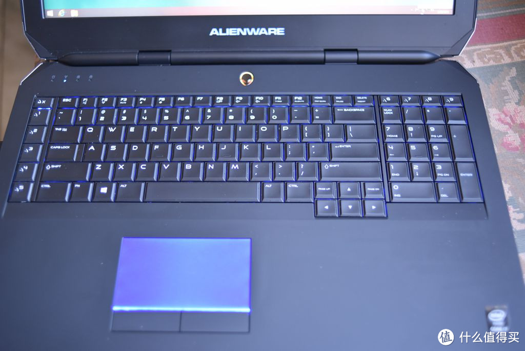 恰如午夜星火——Alienware 17 R2 2015版开箱