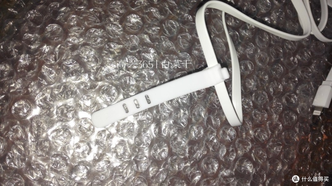 张大妈安利的两款iphone6数据线开箱:古尚古和ASZUNE