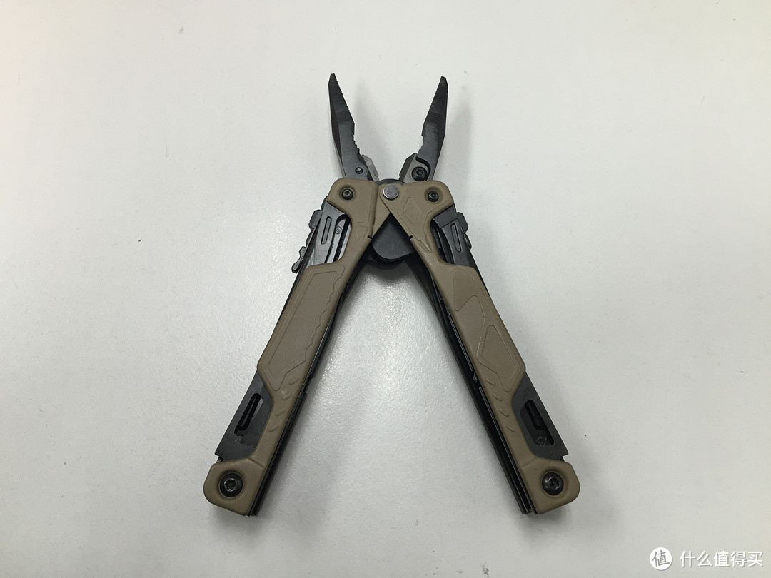 细节令人失望：Leatherman 莱泽曼 OHT 工具钳晒单