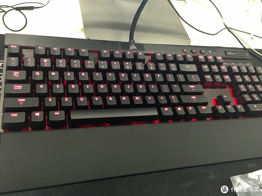 轴之选—Corsair Gaming 海盗船 系列 K70 机械游戏键盘 购买之路