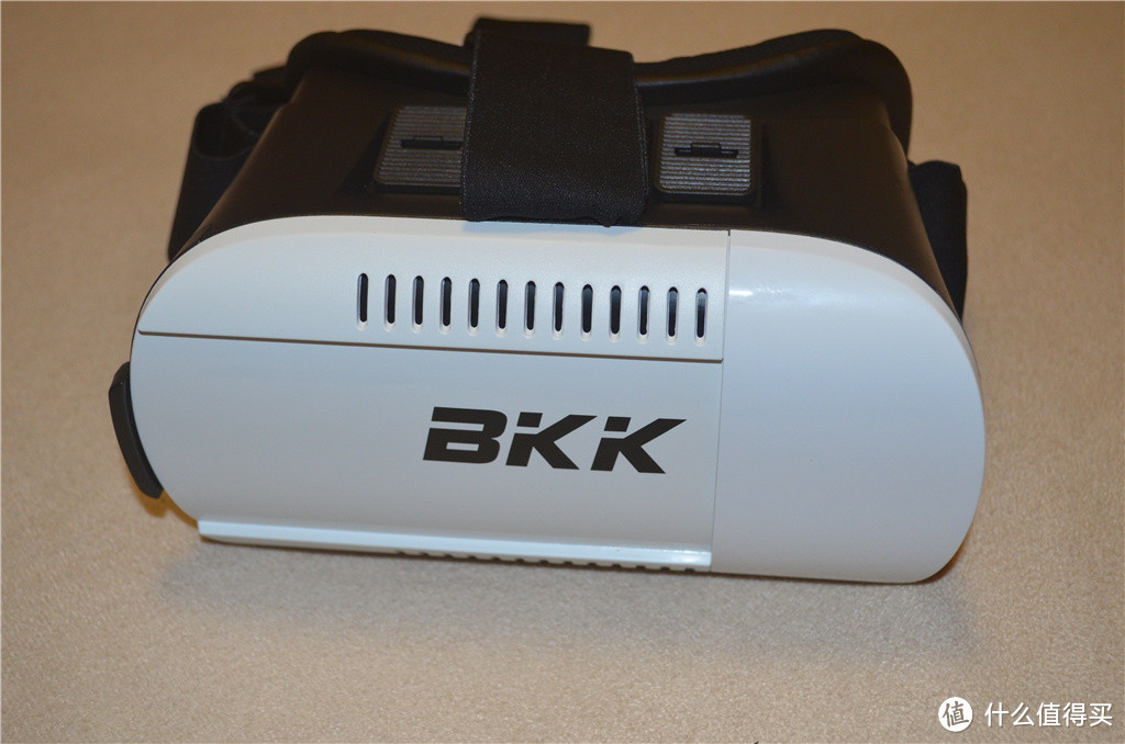 虚拟现实新体验   BKK智能人机互动飞机杯众测体验